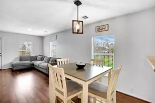 7714 Helmers St, Houston, TX 77022 - Photo 15