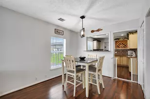 7714 Helmers St, Houston, TX 77022 - Photo 13