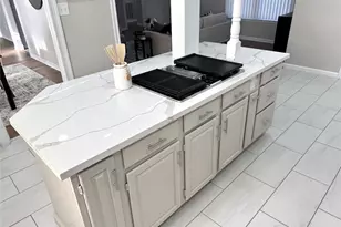 959 Festival Dr, Houston, TX 77062 - Photo 15