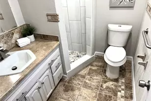 959 Festival Dr, Houston, TX 77062 - Photo 21