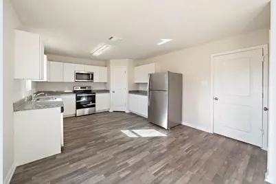 228 Wild Oak, Livingston, TX 77351 - Photo 7