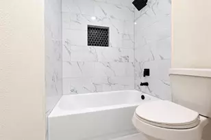 2131 Creekshire Dr, Sugar Land, TX 77478 - Photo 33