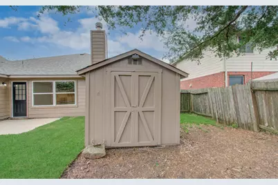 2030 Creek Shore Lane, Pearland, TX 77581 - Photo 29