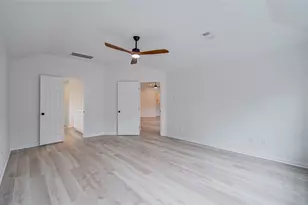 2030 Creek Shore Ln, Pearland, TX 77581 - Photo 21