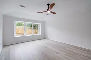 2030 Creek Shore Ln, Pearland, TX 77581 - Photo 19