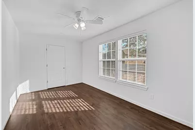 311 Clifton Street #B, Houston, TX 77011 - Photo 3