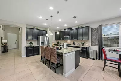 17105 Stillhouse Lake Court, Houston, TX 77044 - Photo 15