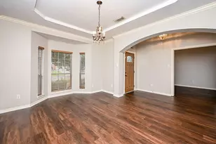 8135 Cove Timbers Ln, Tomball, TX 77375 - Photo 5