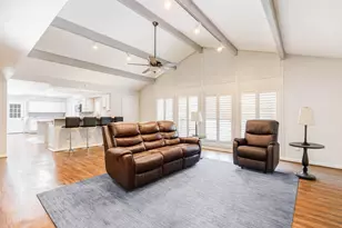 604 N Clear Creek Dr, Friendswood, TX 77546 - Photo 15