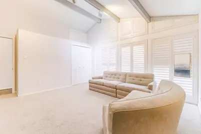 604 N Clear Creek Drive, Friendswood, TX 77546 - Photo 7