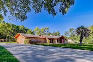 604 N Clear Creek Dr, Friendswood, TX 77546 - Photo 23