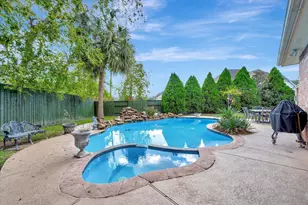 1639 Lakeside Enclave Dr, Houston, TX 77077 - Photo 3