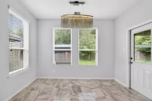 14530 Northern Mountain Ct, Houston, TX 77090 - Photo 9