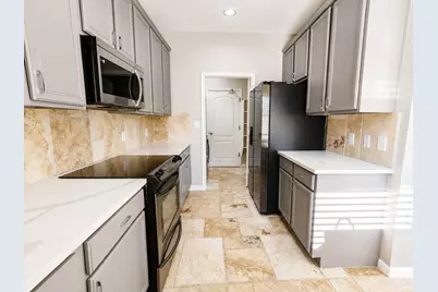 3614 Burning Palms Court, Houston, TX 77042 - Photo 9
