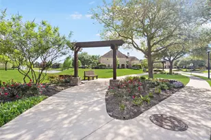 1247 Glenwood Canyon, Houston, TX 77077 - Photo 3