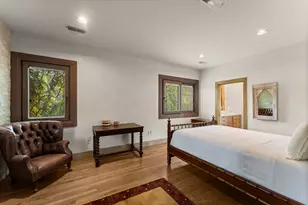 5651 Doliver Dr, Houston, TX 77056 - Photo 25