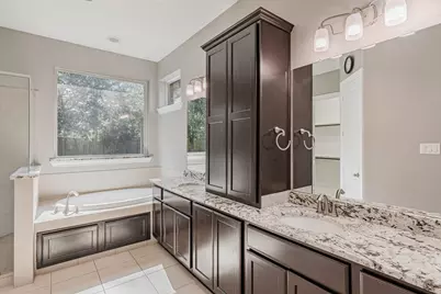 112 Sundown Ridge Place, The Woodlands, TX 77375 - Photo 23