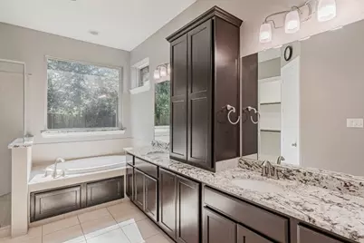 112 Sundown Ridge Place, The Woodlands, TX 77375 - Photo 23