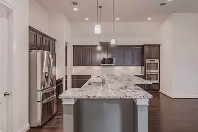 112 Sundown Ridge Place, The Woodlands, TX 77375 - Photo 11
