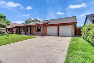 6223 Pinole Forest Dr, Houston, TX 77088 - Photo 3