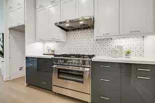 2630 Peckham St, Houston, TX 77098 - Photo 11