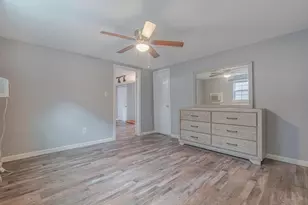 4206 Walker St, Houston, TX 77023 - Photo 5