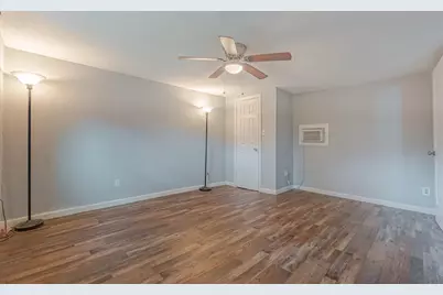 4206 Walker Street #B, Houston, TX 77023 - Photo 9