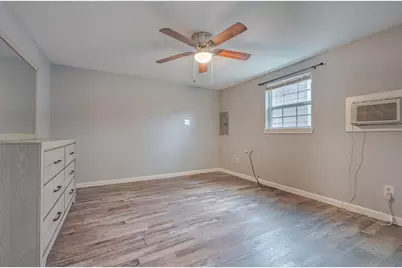 4206 Walker Street #B, Houston, TX 77023 - Photo 11