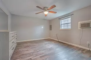 4206 Walker St, Houston, TX 77023 - Photo 11