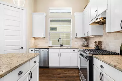 4003 Beacon Fisher Drive, Houston, TX 77018 - Photo 13