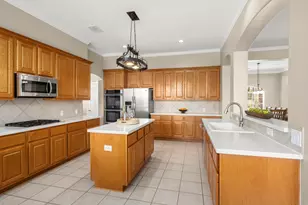 16013 Creek Hill Ln, Cypress, TX 77429 - Photo 9