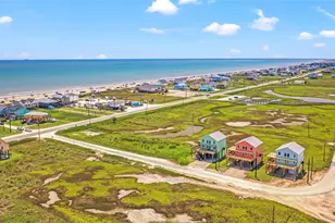 234 Bay Ave, Surfside Beach, TX 77541 - Photo 33