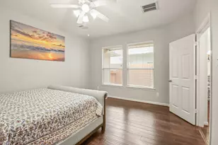 55 W Pipers Green St, The Woodlands, TX 77382 - Photo 17