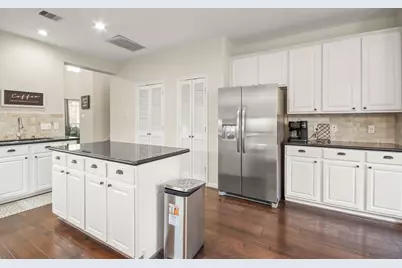 55 W Pipers Green Street, The Woodlands, TX 77382 - Photo 13