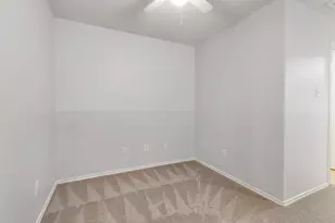 215 W Stedhill Loop, The Woodlands, TX 77384 - Photo 25