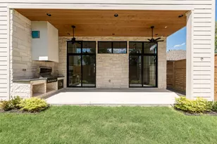 1109 Voight St, Houston, TX 77009 - Photo 39