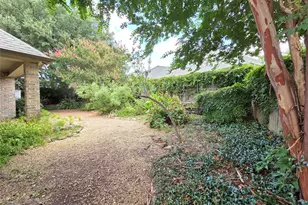 1121 Gabriel Ln, Fort Worth, TX 76116 - Photo 17