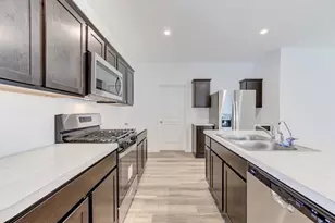 12322 Morning Vis Dr, Houston, TX 77014 - Photo 15