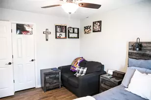 1002 Norris St, Brenham, TX 77833 - Photo 15