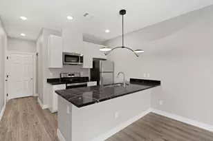 5262 Ella Blvd, Houston, TX 77018 - Photo 1