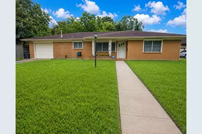 6733 Pecanwood Street, Hitchcock, TX 77563 - Photo 1