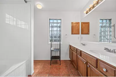 13667 Paxton Drive, Houston, TX 77014 - Photo 17