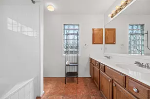 13667 Paxton Dr, Houston, TX 77014 - Photo 17