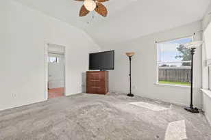 13667 Paxton Dr, Houston, TX 77014 - Photo 15