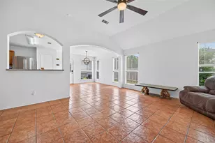 13667 Paxton Dr, Houston, TX 77014 - Photo 5