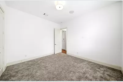 8760 Kempwood Drive, Houston, TX 77080 - Photo 31