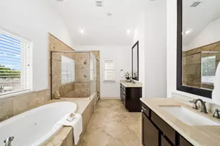 8760 Kempwood Dr, Houston, TX 77080 - Photo 21