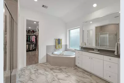 1067 Lakemont Bend Lane, Pinehurst, TX 77362 - Photo 21