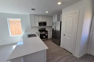 5119 Red Drum Way, Baytown, TX 77521 - Photo 1