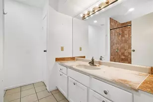 3100 Walnut Bend Ln, Houston, TX 77042 - Photo 11